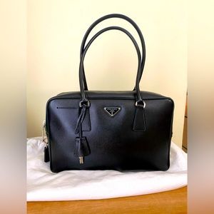 💯 Prada handbag Saffiano Leather